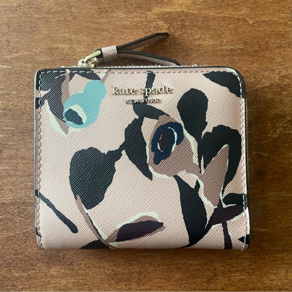 Kate Spade Small Zip Wallet